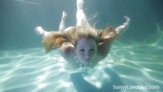 Naked Nympho Sunny Lane Blows A Hard Dick Underwater!